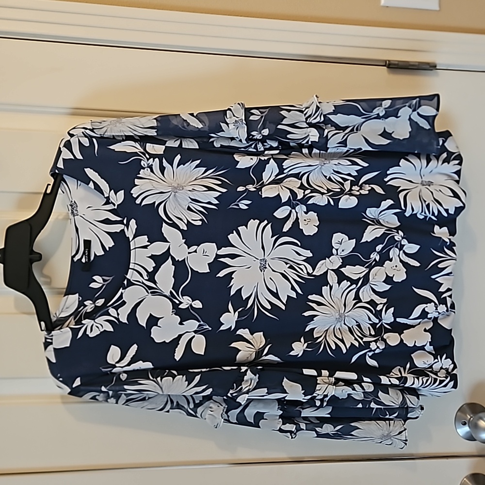 Alfani blouse xlarge blue and white ruffled sleeves